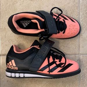 Adidas powerlift shoes size 6
